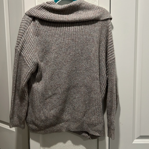 Sweater that looks like starlight - Picture 3 of 3